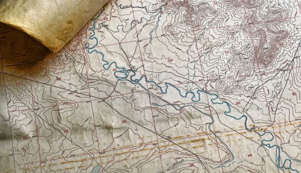 Zmiany w planowaniu i zagospodarowaniu przestrzennym w 2025 oraz Mapowe portale internetowe